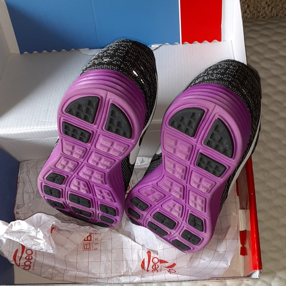 NIKE BETTER WORLD WOMEN'S SNEAKERS - Picture 7 of 7